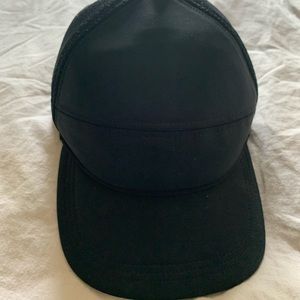 Lululemon running hat
